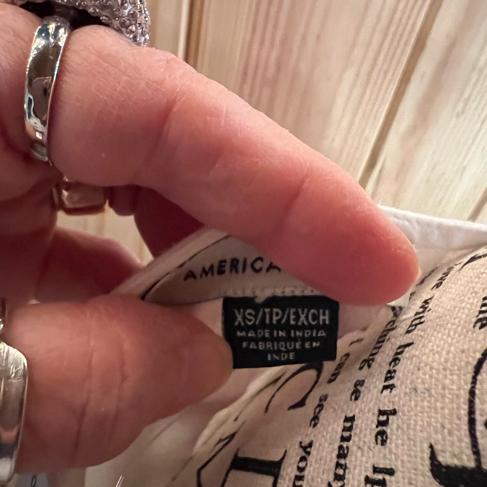 🌸🦅🤍American Eagle Outfitters White Lace-Up Blouse🤍🦅🌸 - Picture 10 of 13